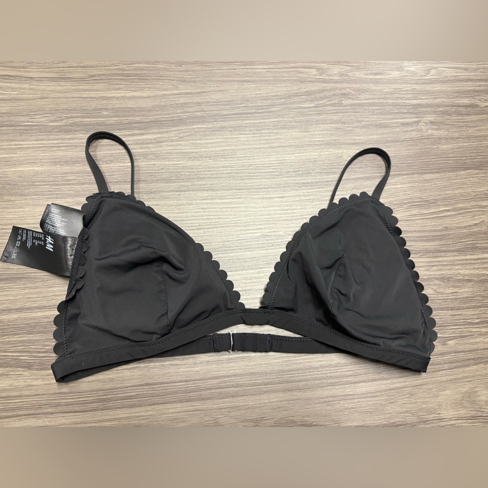 H&M Black Scalloped Edge Bikini Top Size 12